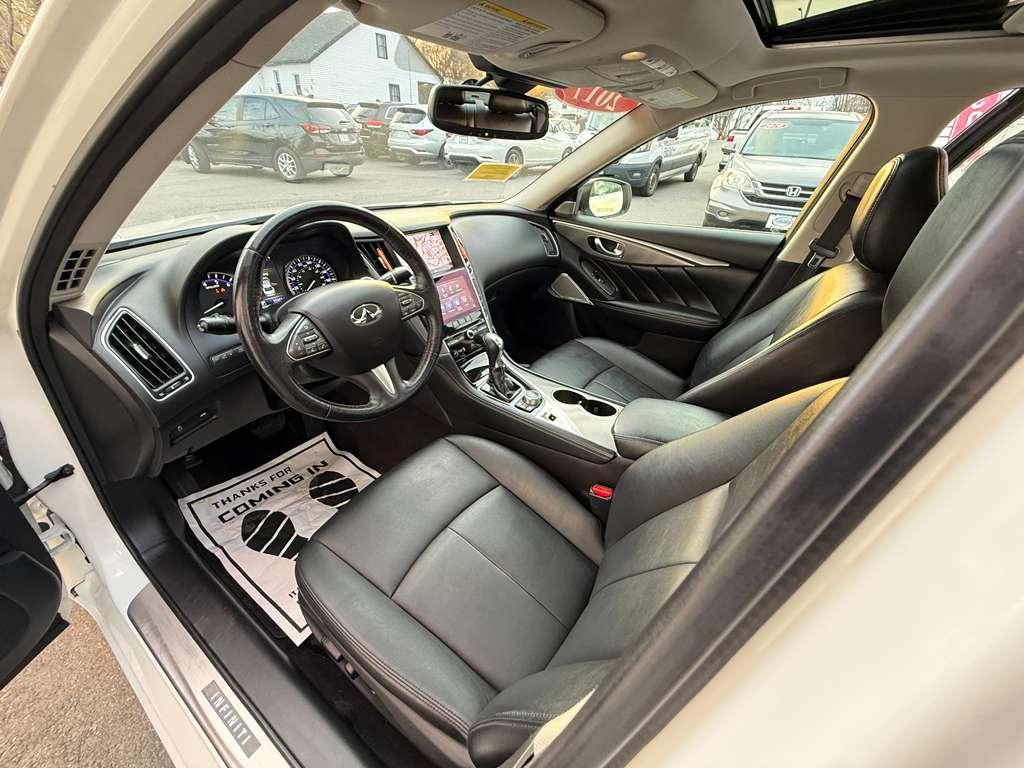 Infiniti Q50 3.0t Premium AWD 2017