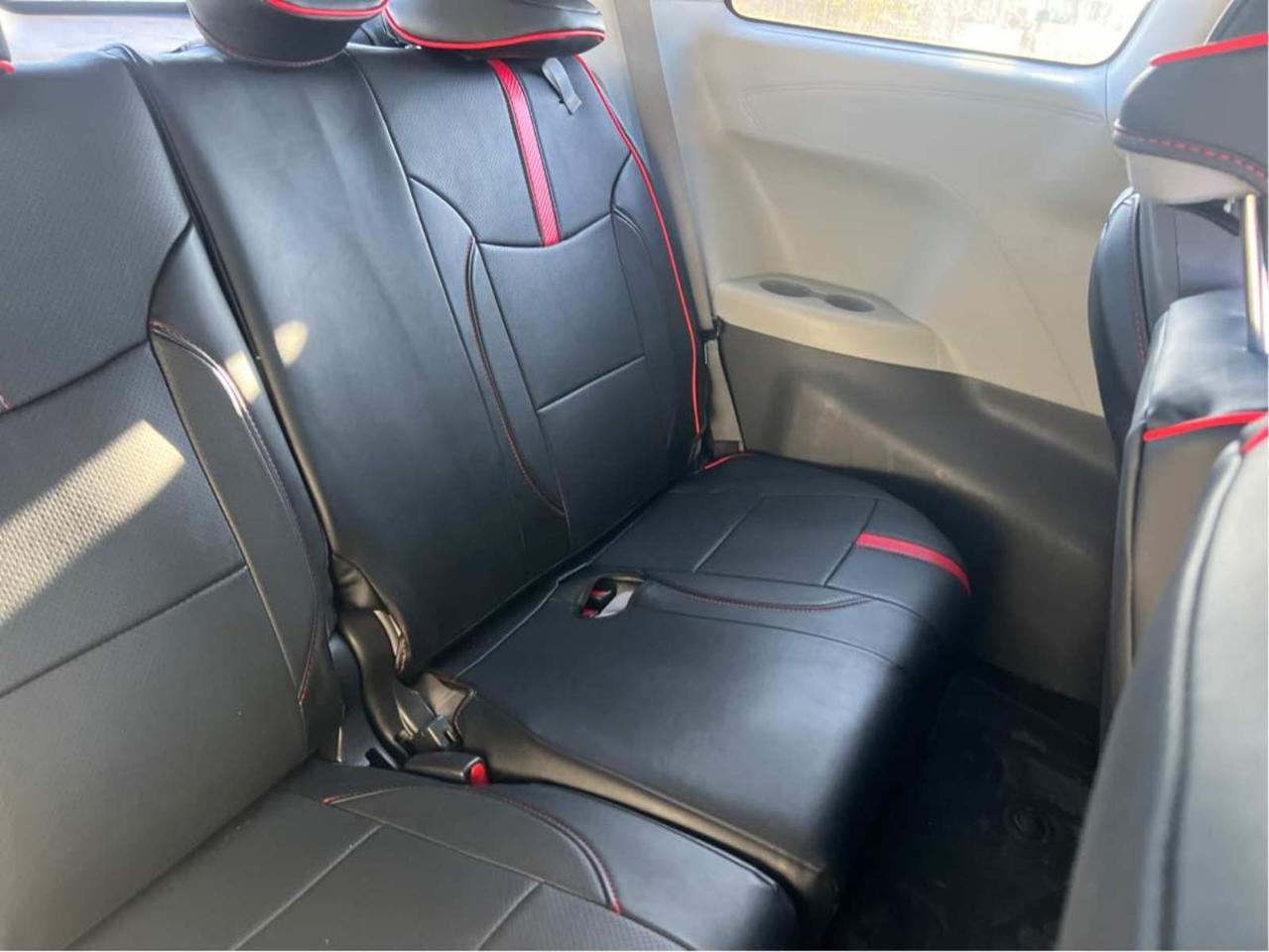 Toyota Sienna LE FWD 8-Passenger (Natl) 2021