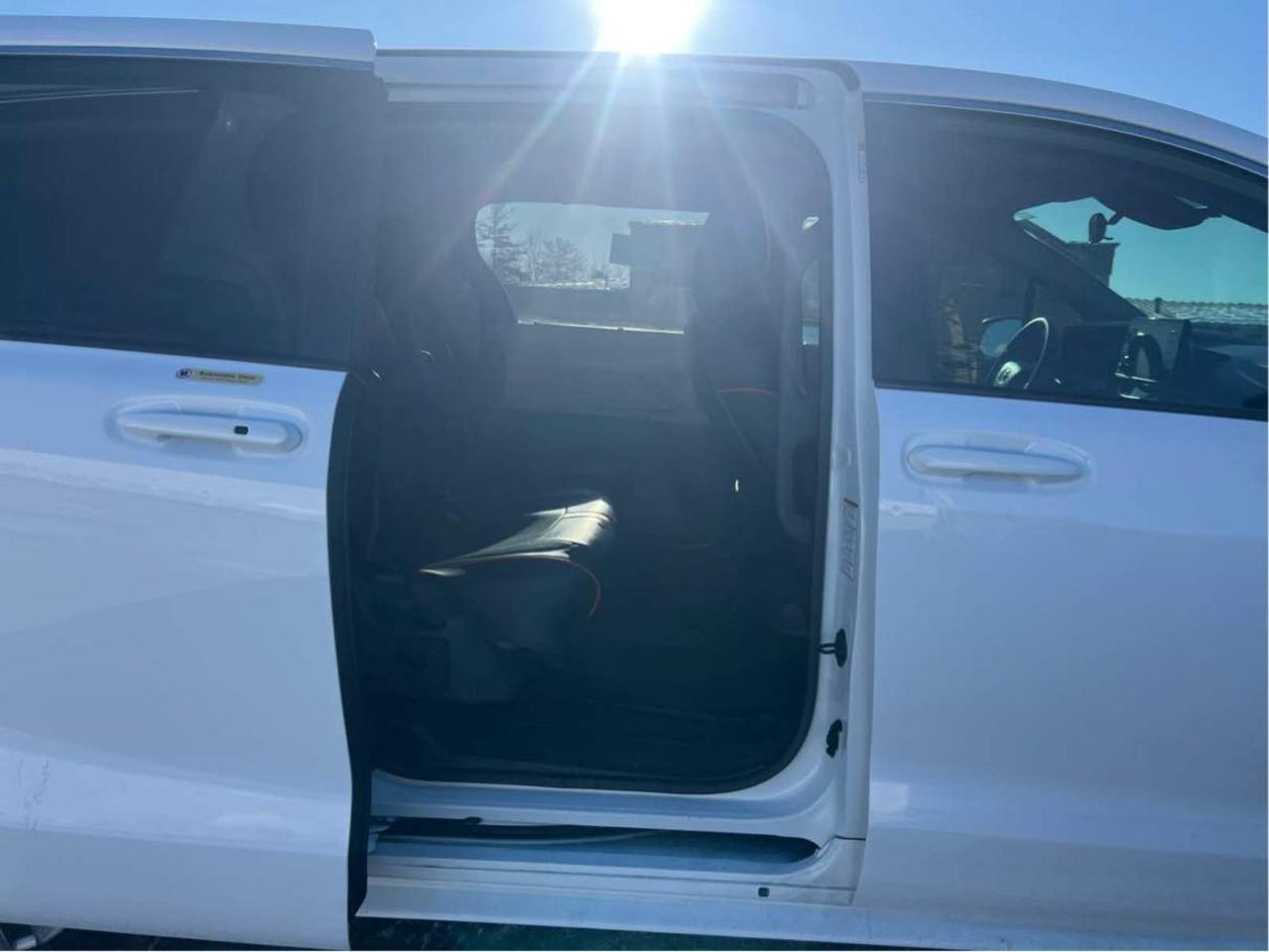 Toyota Sienna LE FWD 8-Passenger (Natl) 2021