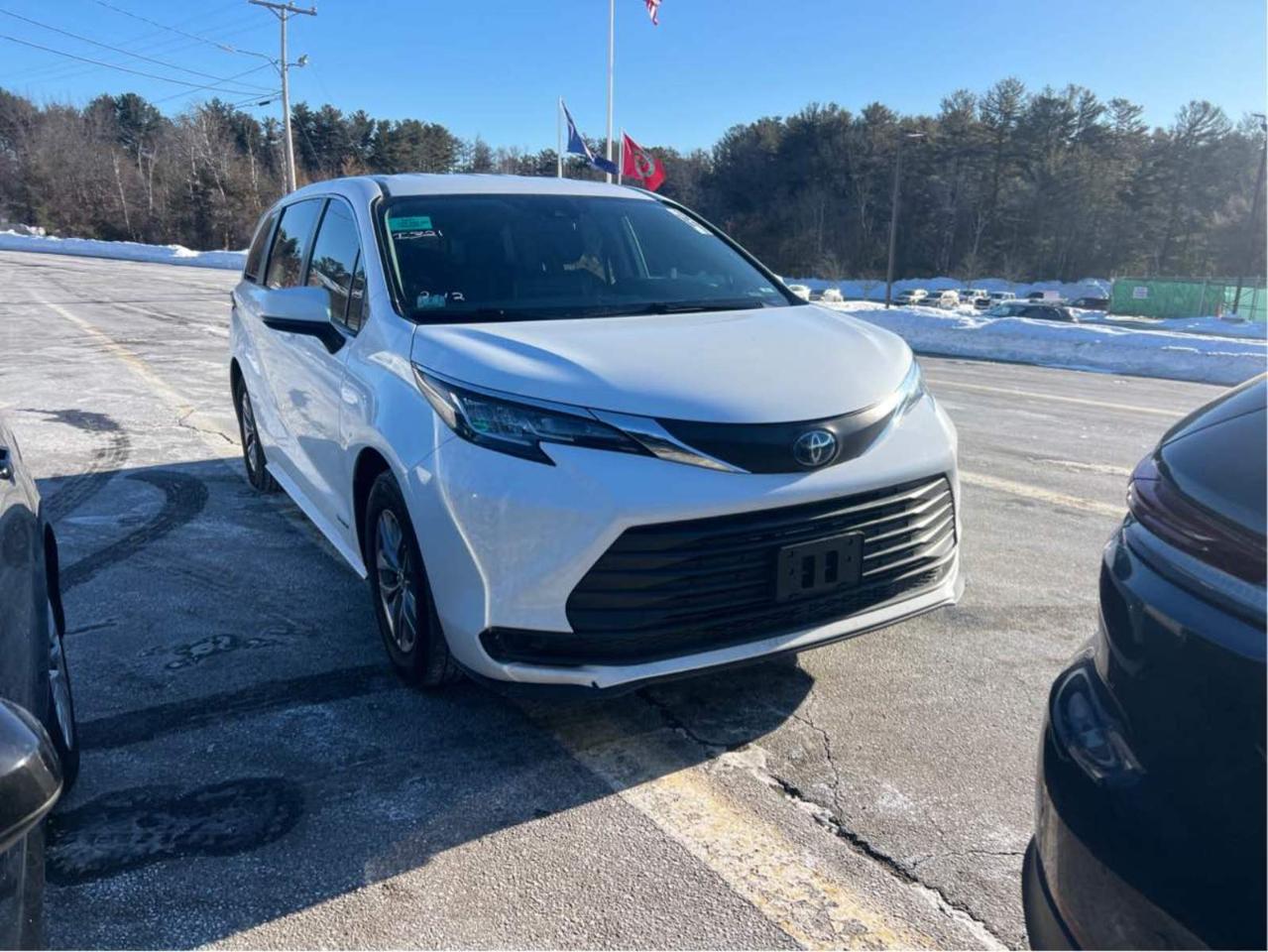 Toyota Sienna LE FWD 8-Passenger (Natl) 2021