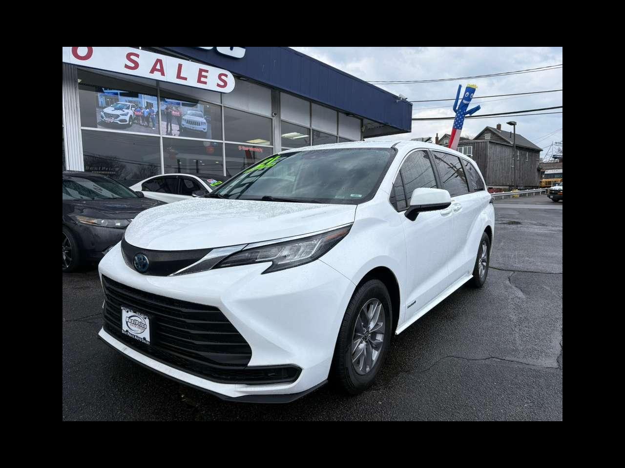 Toyota Sienna LE FWD 8-Passenger (Natl) 2021