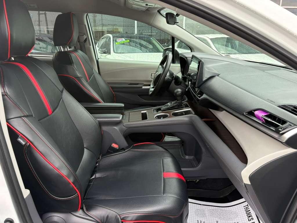 Toyota Sienna LE FWD 8-Passenger (Natl) 2021