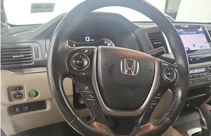 Honda Ridgeline RTL-T 4x4 Crew Cab 5.3' Bed 2017