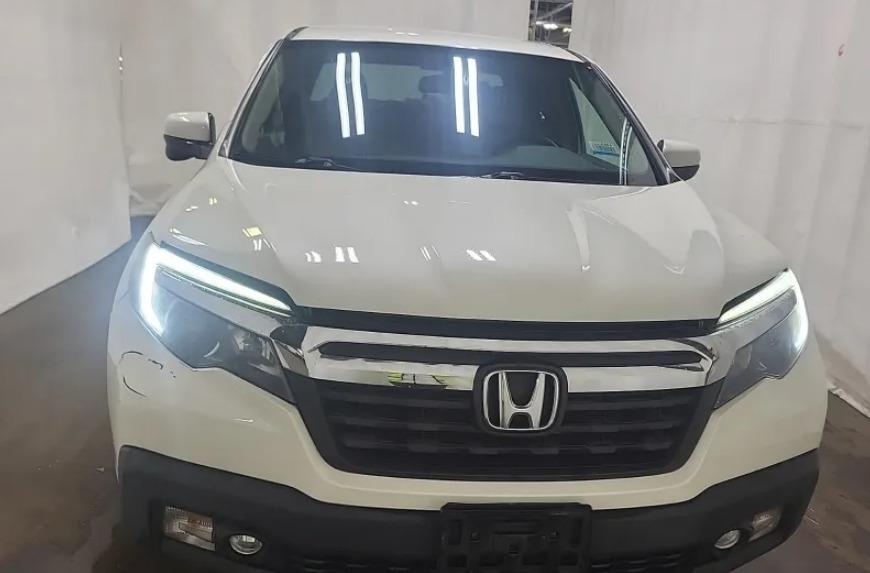 Honda Ridgeline RTL-T 4x4 Crew Cab 5.3' Bed 2017