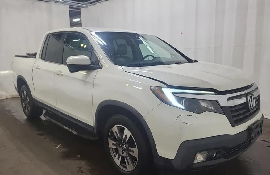 Honda Ridgeline RTL-T 4x4 Crew Cab 5.3' Bed 2017