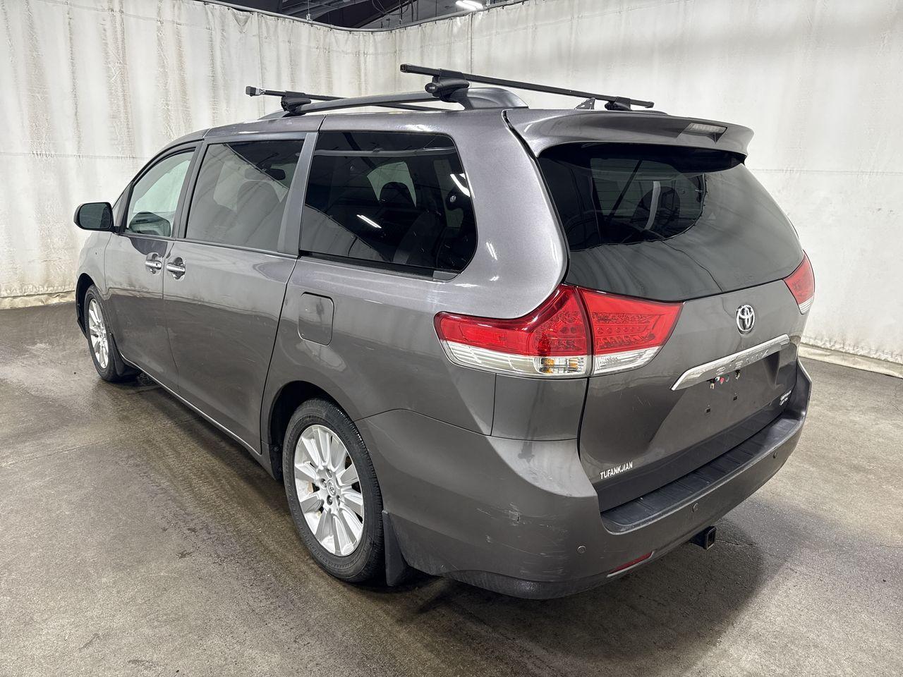 Toyota Sienna 5dr 7-Pass Van V6 Ltd AWD (Natl) 2014