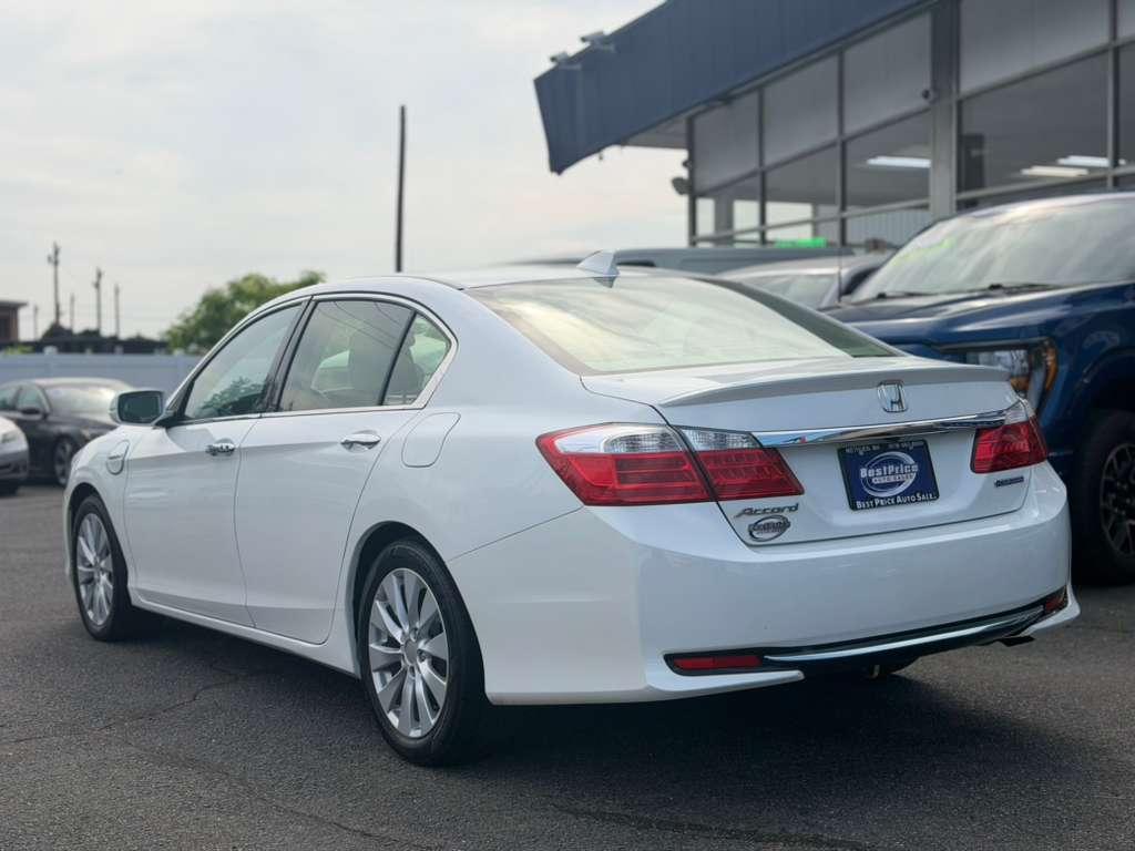 Honda Accord Plug-in Hybrid 4dr Sdn 2014