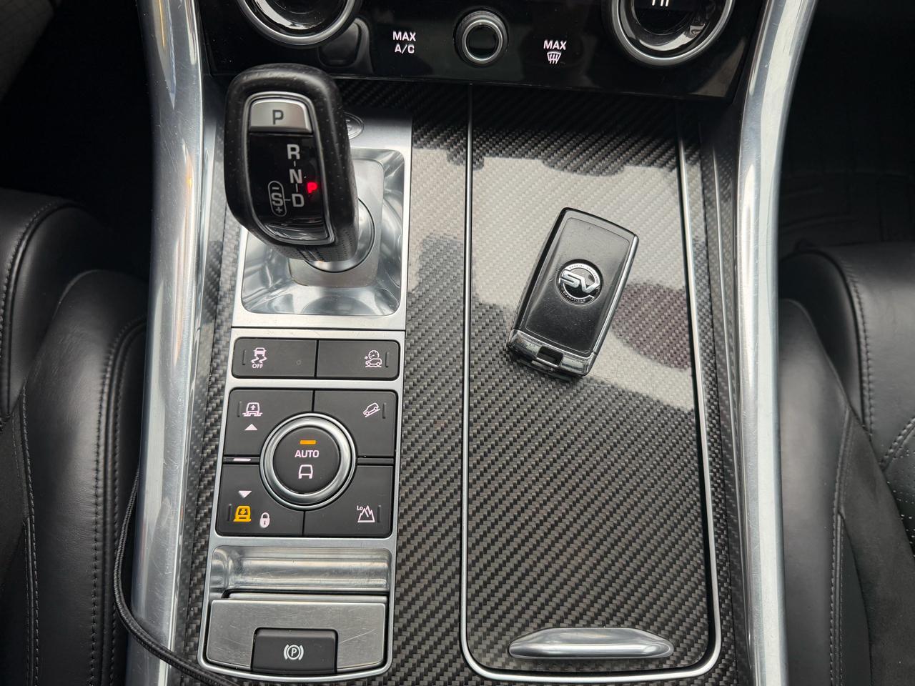 Land Rover Range Rover Sport V8 Supercharged SVR 2020