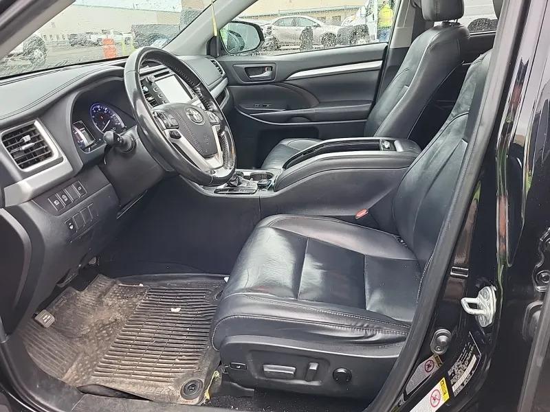 Toyota Highlander XLE V6 AWD (Natl) 2019