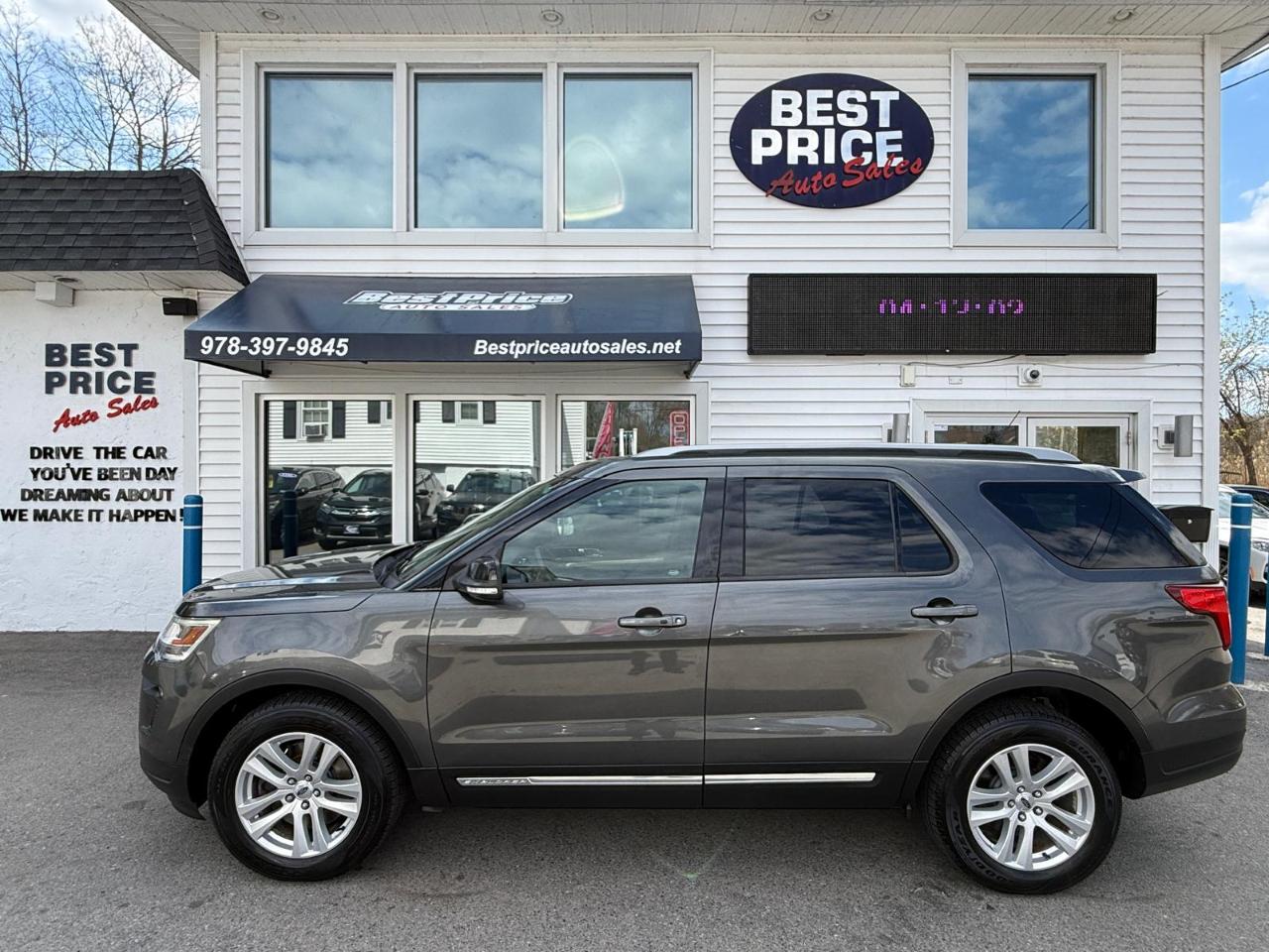 Ford Explorer XLT 4WD 2018