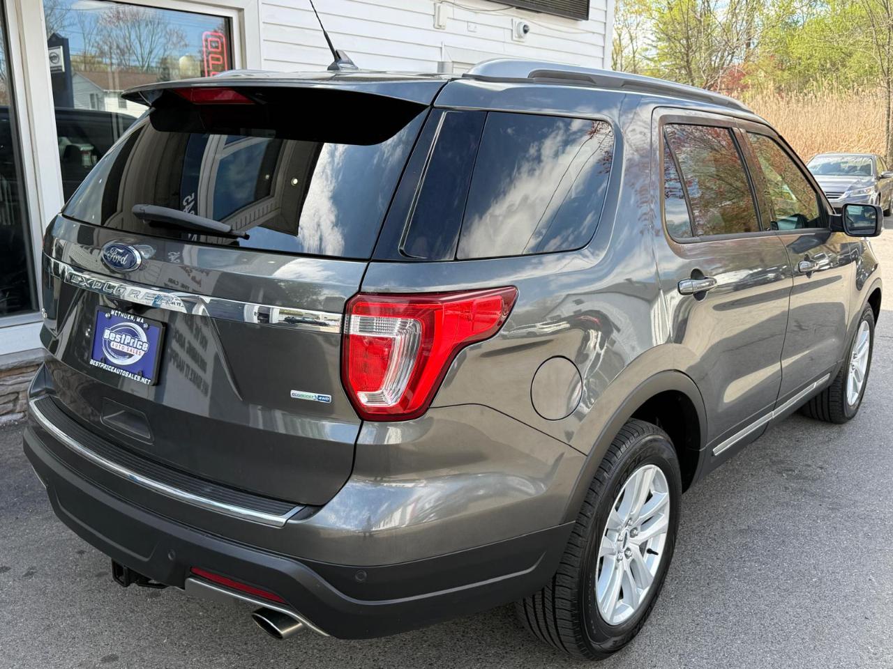 Ford Explorer XLT 4WD 2018