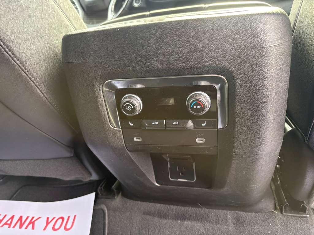 Chevrolet Suburban 4WD 4dr Z71 2024