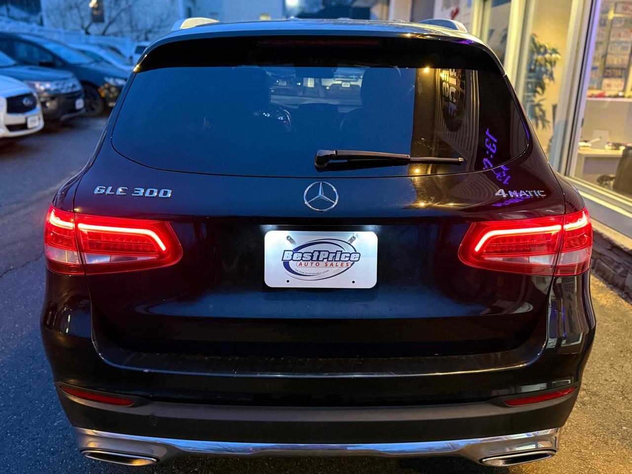 Mercedes-Benz GLC 4MATIC 4dr GLC 300 2016