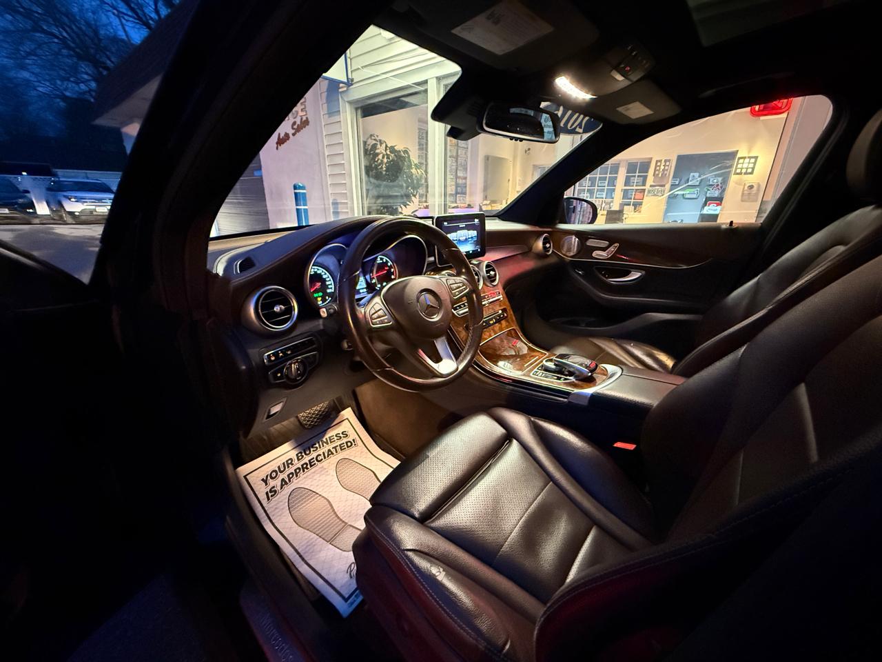 Mercedes-Benz GLC 4MATIC 4dr GLC 300 2016