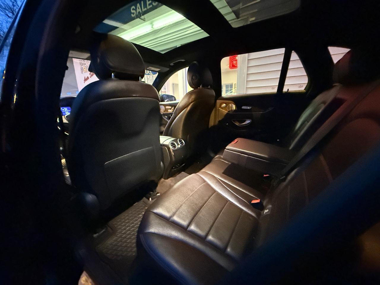 Mercedes-Benz GLC 4MATIC 4dr GLC 300 2016