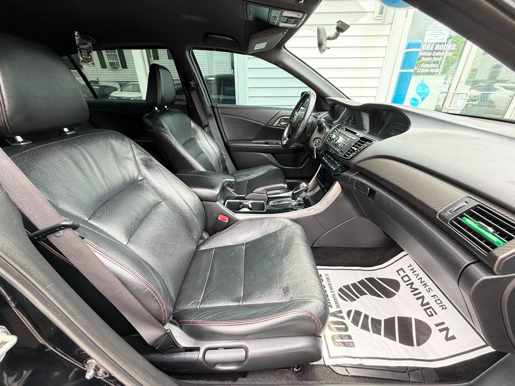Honda Accord Sedan Sport SE CVT 2017