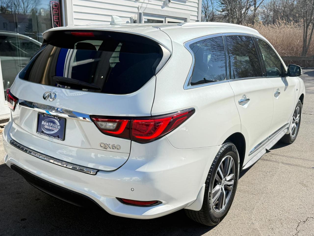 Infiniti QX60 LUXE AWD 2019