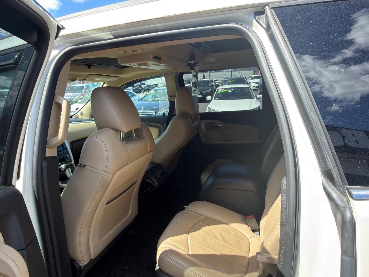 Chevrolet Traverse AWD 4dr LTZ 2012