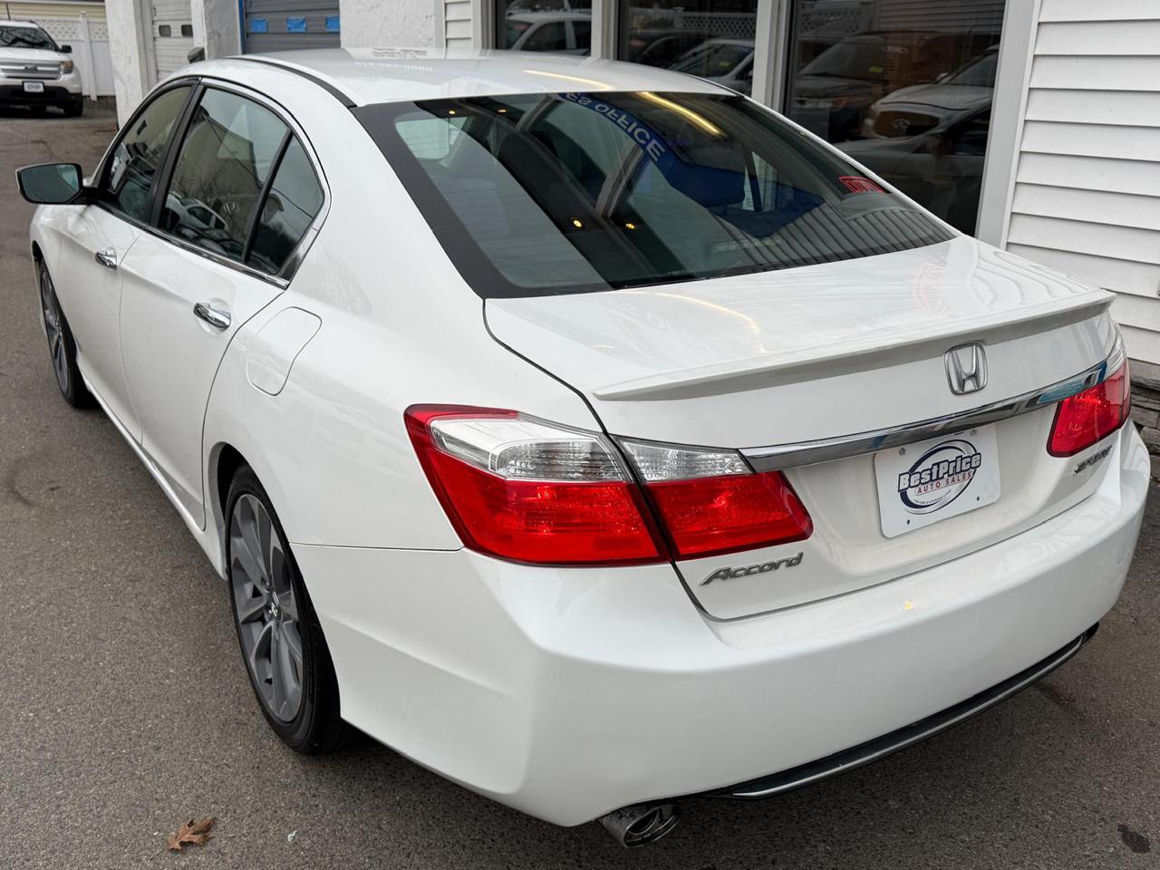 Honda Accord Sedan 4dr I4 CVT Sport 2015