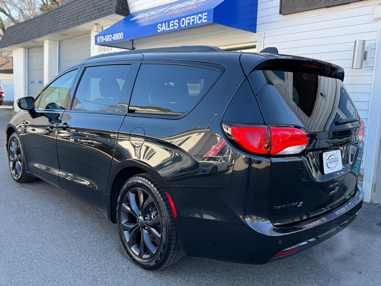 Chrysler Pacifica Touring L FWD 2019
