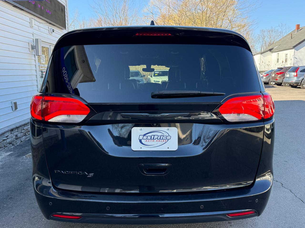 Chrysler Pacifica Touring L FWD 2019