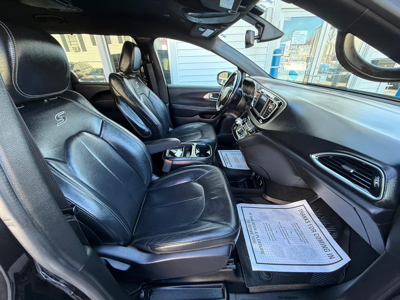 Chrysler Pacifica Touring L FWD 2019