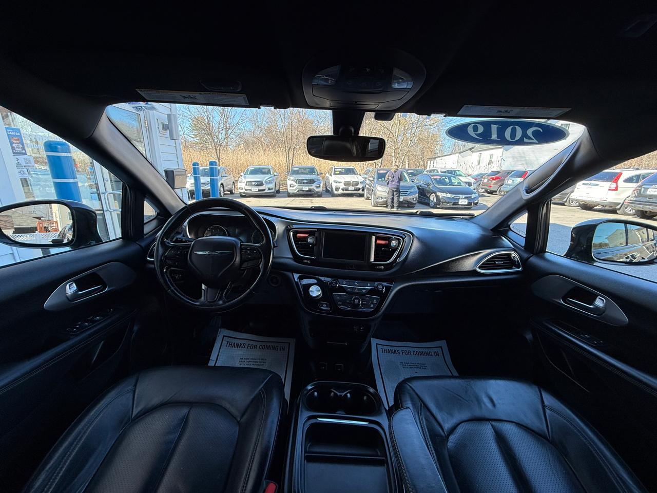 Chrysler Pacifica Touring L FWD 2019