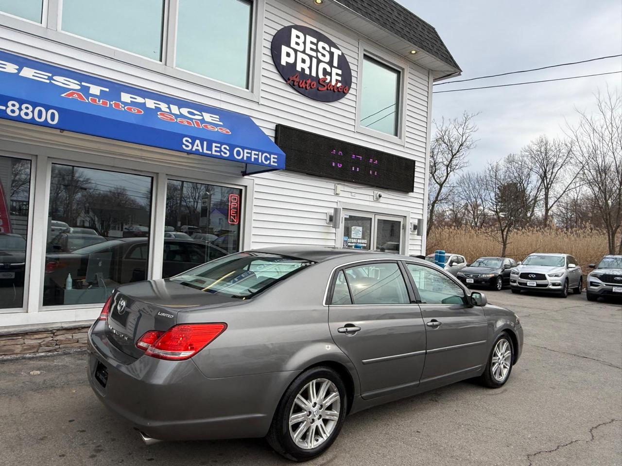Toyota Avalon 4dr Sdn Touring (Natl) 2007
