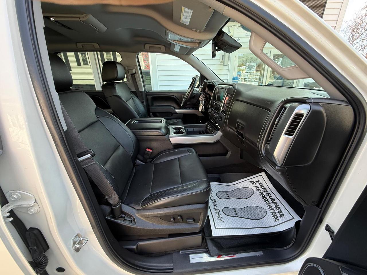 Chevrolet Silverado 1500 4WD Crew Cab 143.5" LTZ w/2LZ 2015