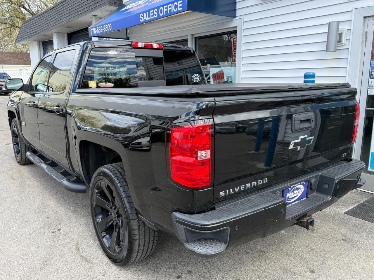 Chevrolet Silverado 1500 4WD Crew Cab 143.5" LT w/2LT 2018