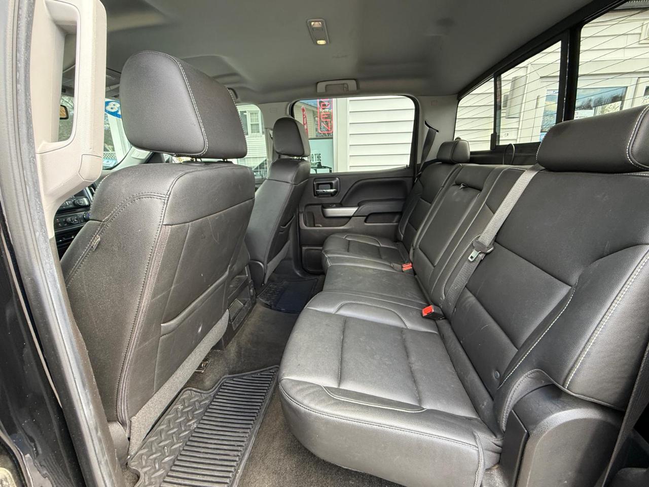 Chevrolet Silverado 1500 4WD Crew Cab 143.5" LT w/2LT 2018