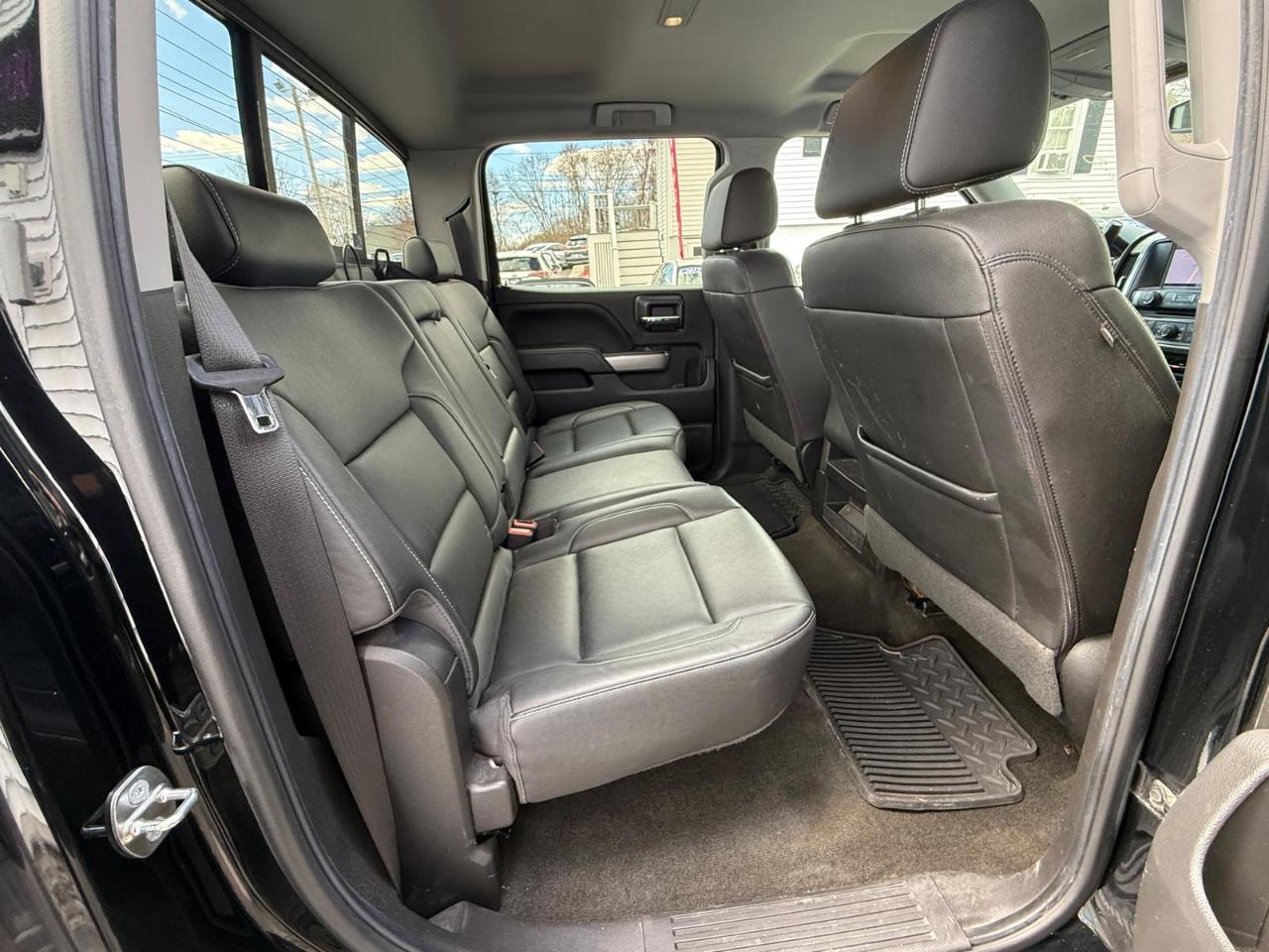 Chevrolet Silverado 1500 4WD Crew Cab 143.5" LT w/2LT 2018