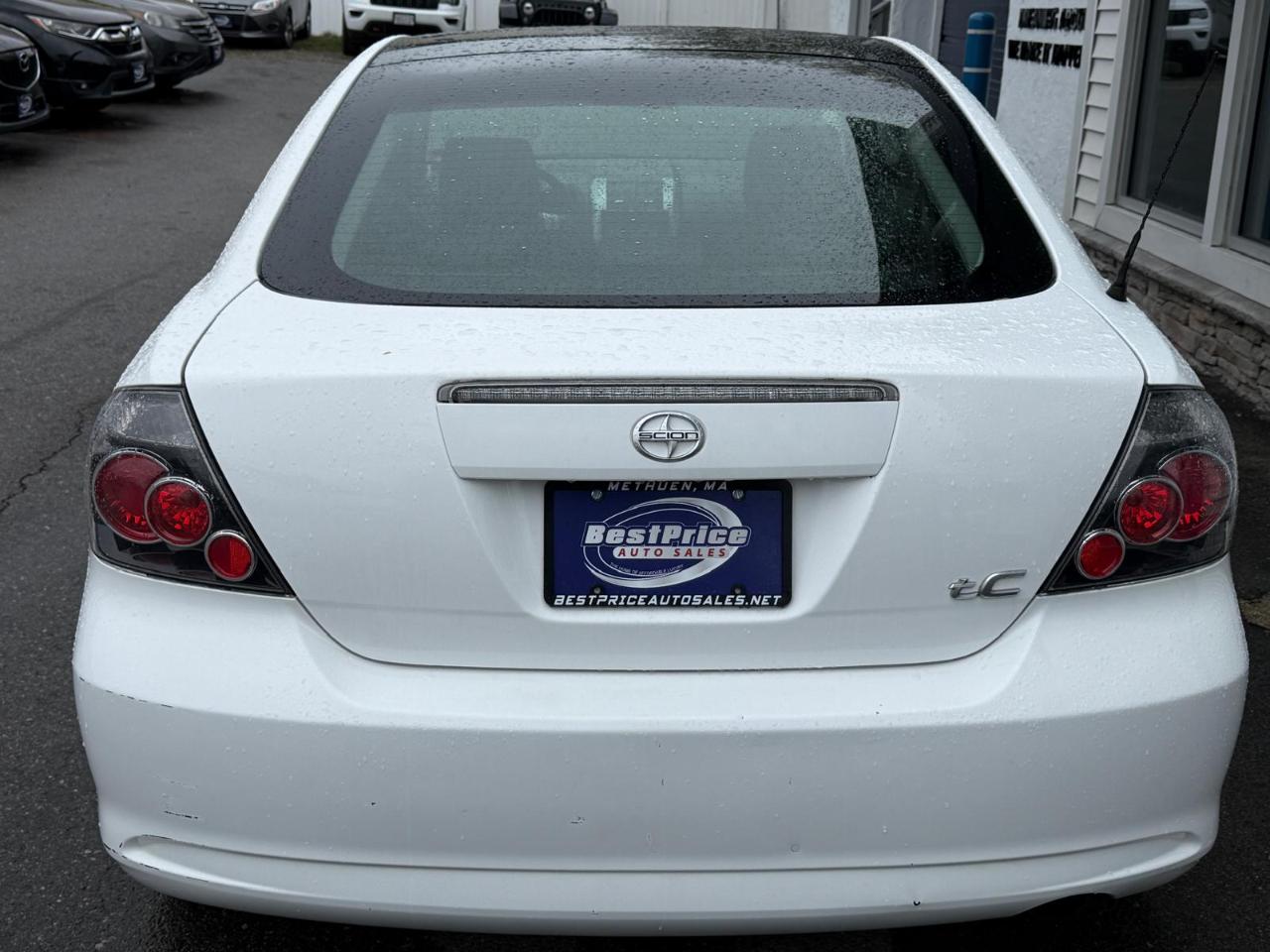 Scion tC 2dr HB Man (Natl) 2009