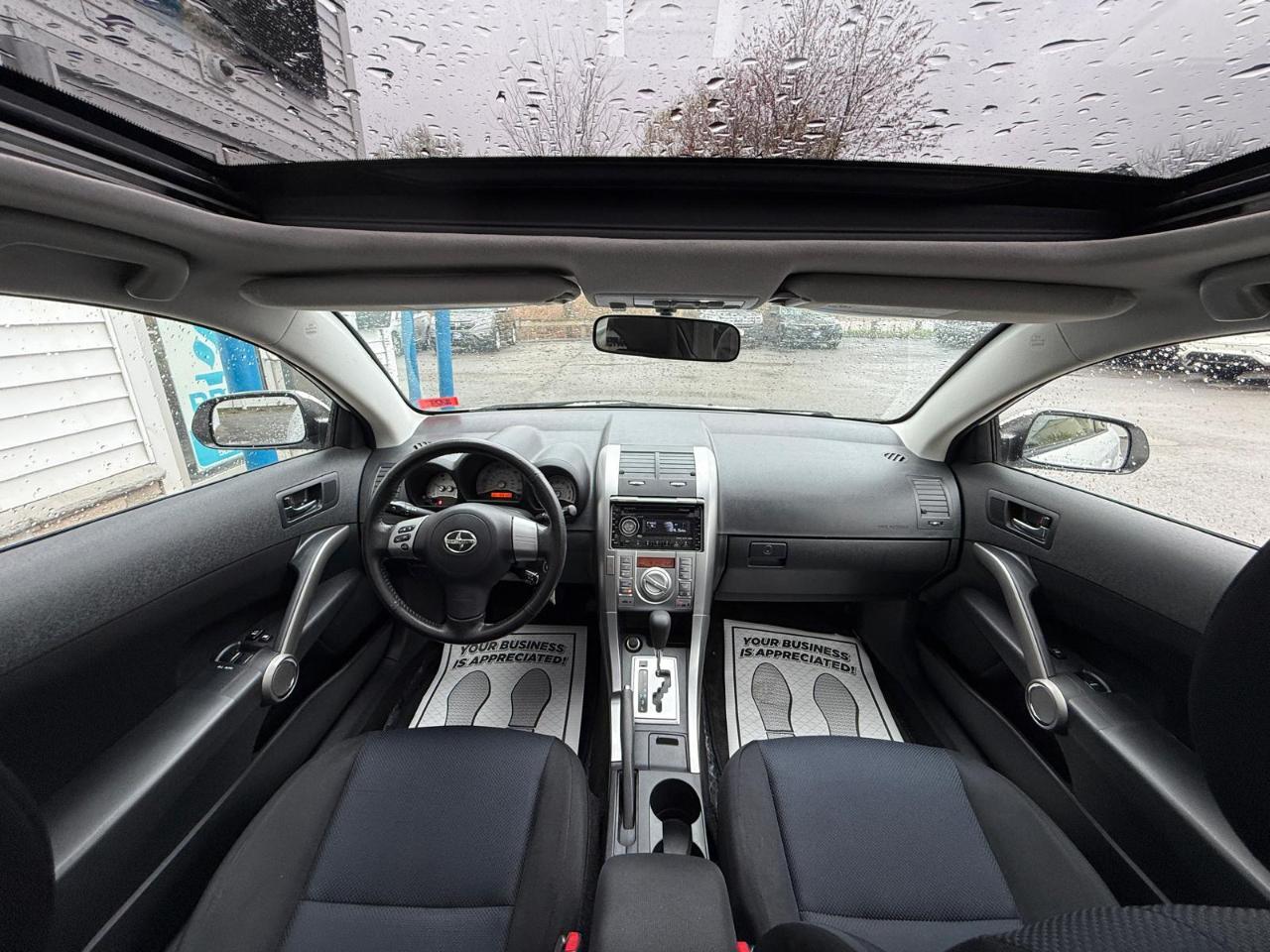 Scion tC 2dr HB Man (Natl) 2009