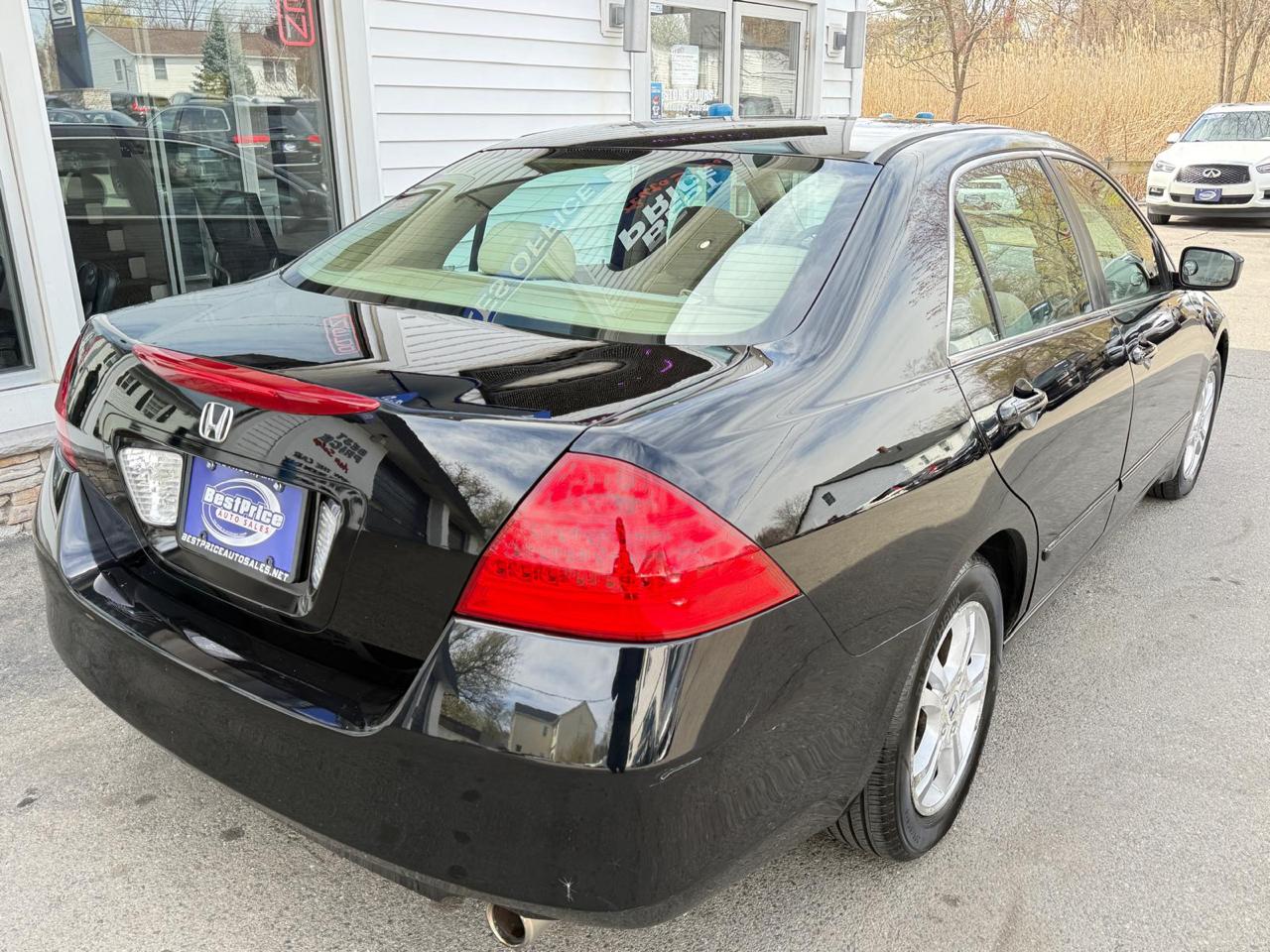 Honda Accord Sdn EX-L AT with NAVI 2006