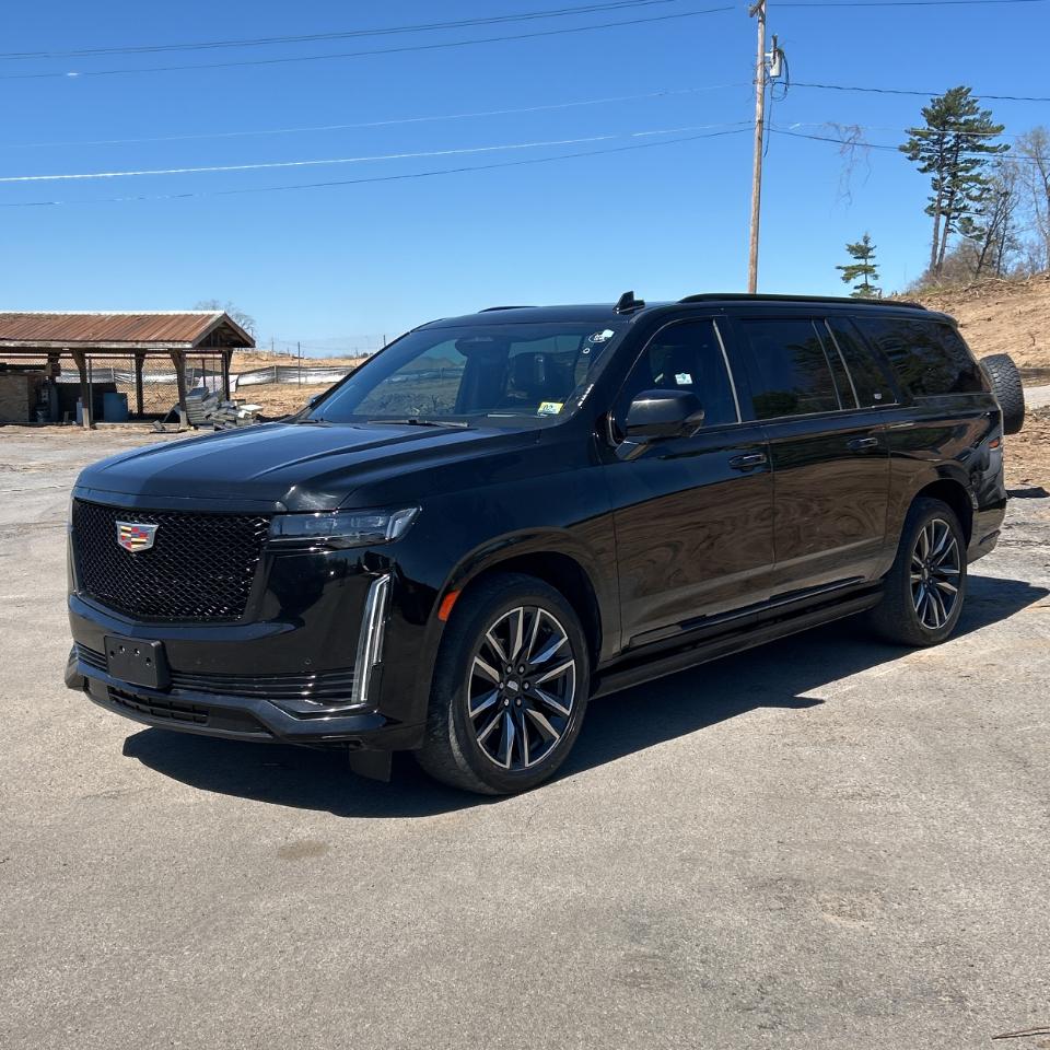 2023 Cadillac Escalade ESV 4WD 4dr Sport Platinum