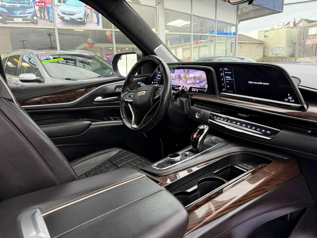 Cadillac Escalade ESV 4WD 4dr Sport Platinum 2023