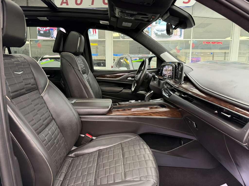 Cadillac Escalade ESV 4WD 4dr Sport Platinum 2023