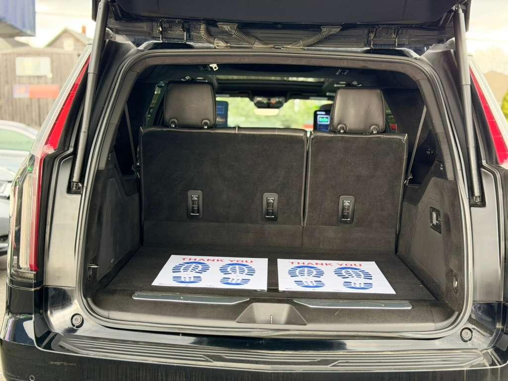 Cadillac Escalade ESV 4WD 4dr Sport Platinum 2023