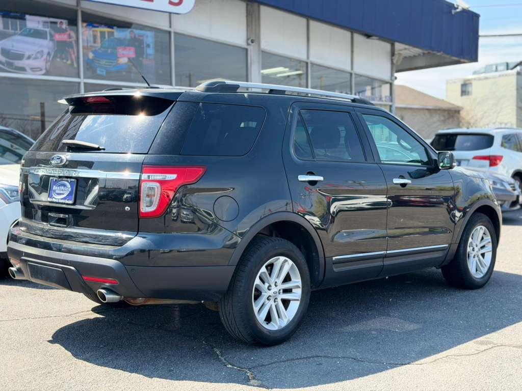 Ford Explorer 4WD 4dr XLT 2013