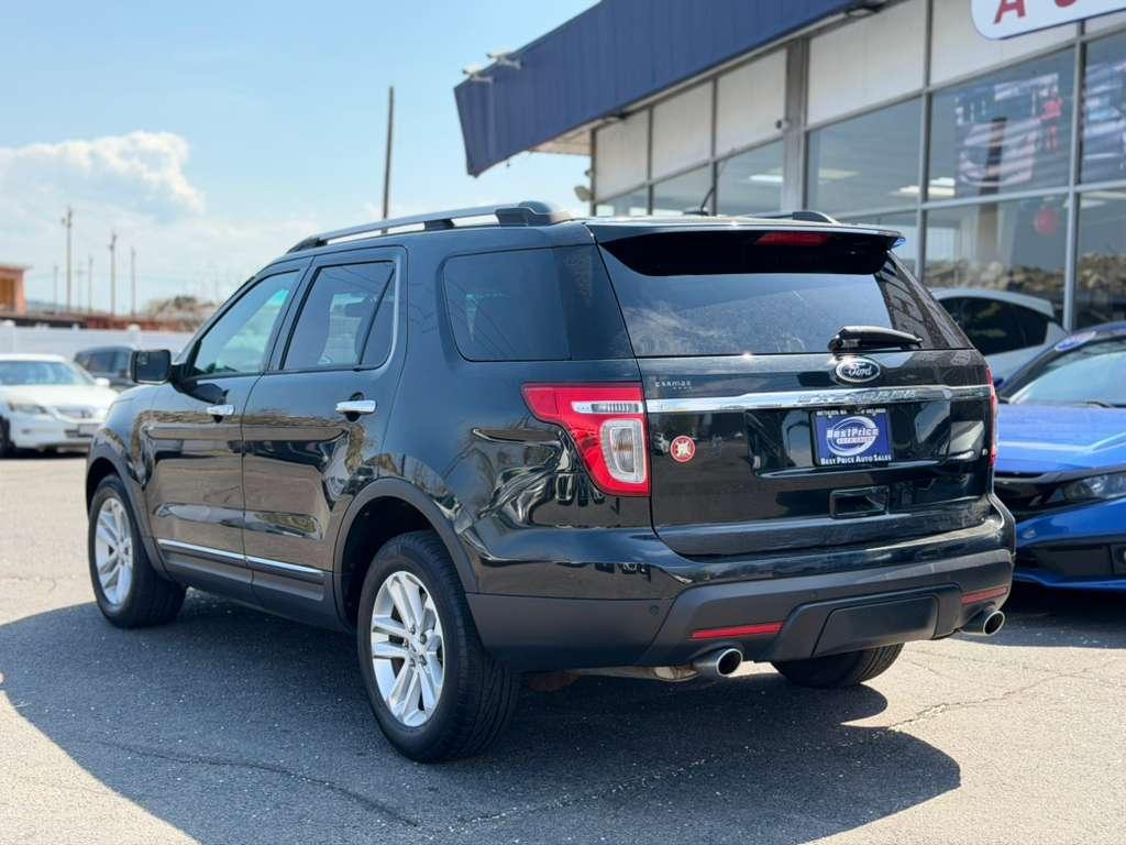Ford Explorer 4WD 4dr XLT 2013