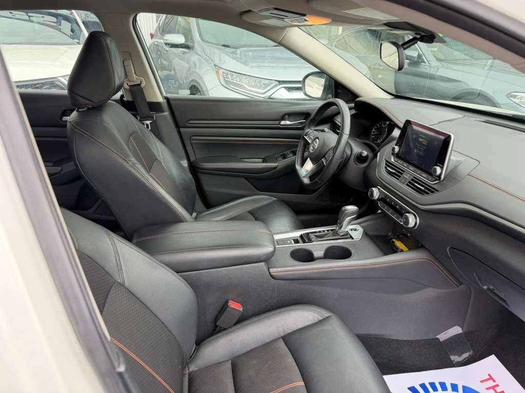 Nissan Altima 2.5 SR AWD Sedan 2020