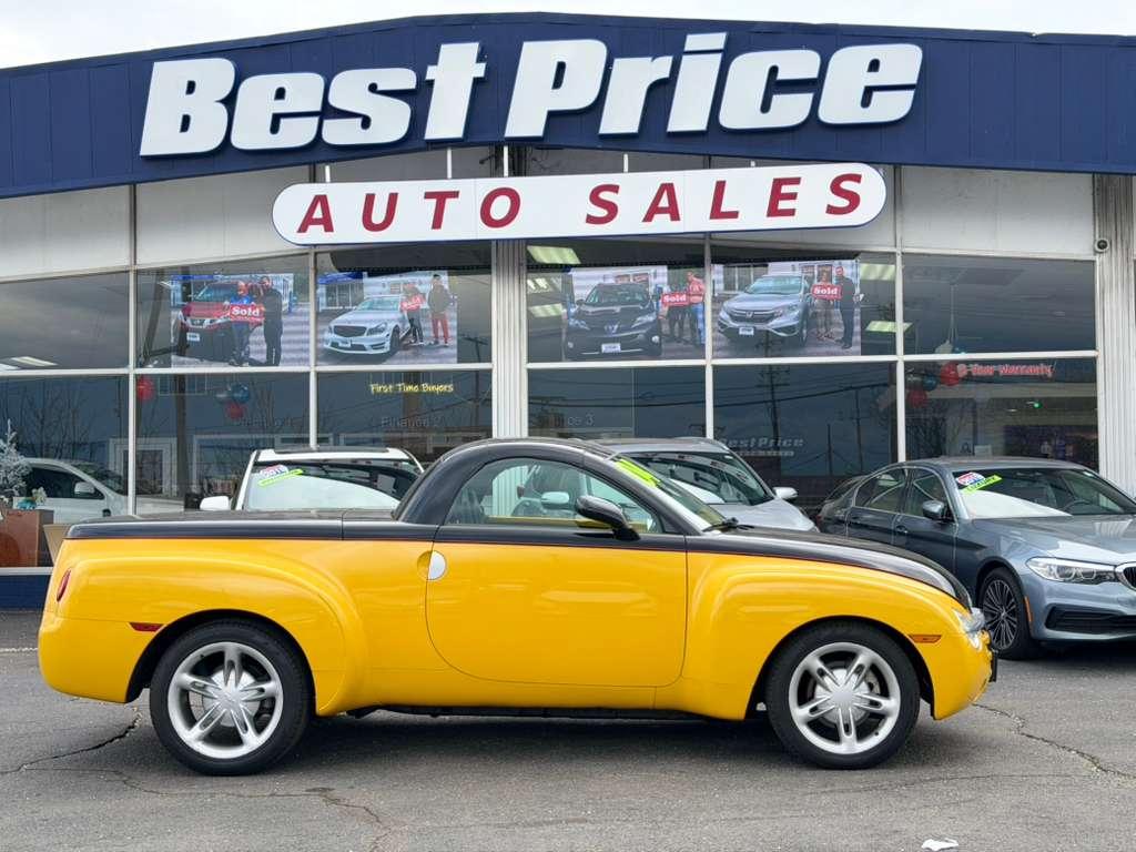 Chevrolet SSR Reg Cab 116.0" WB LS 2004