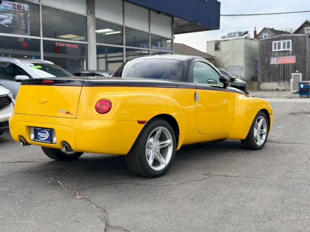 Chevrolet SSR Reg Cab 116.0" WB LS 2004