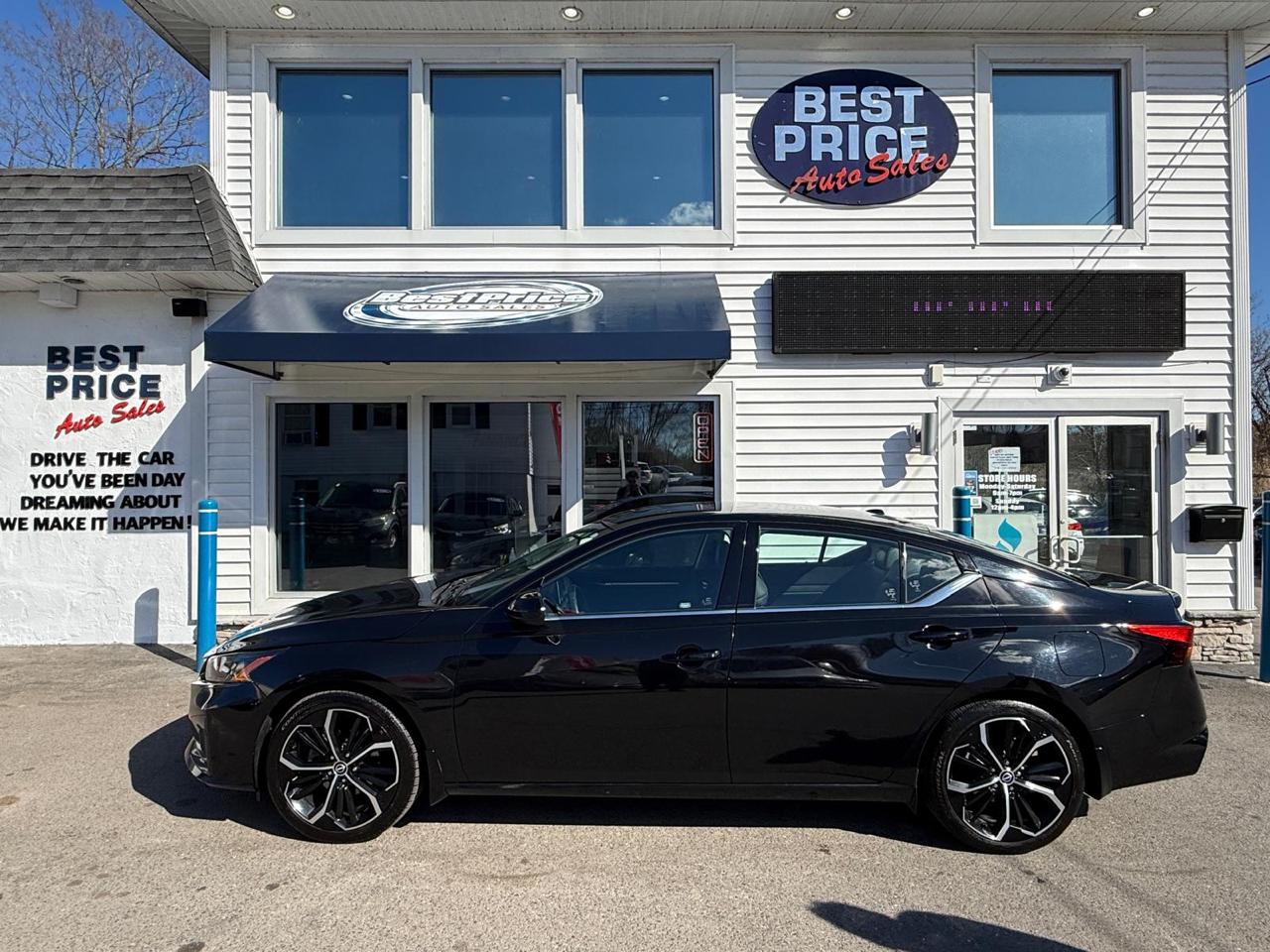 Nissan Altima 2.5 SR Sedan 2023