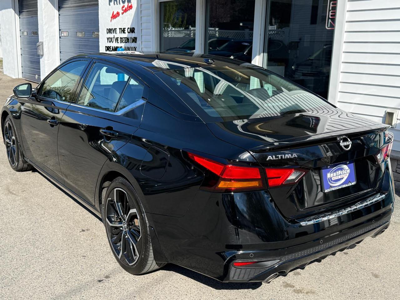 Nissan Altima 2.5 SR Sedan 2023