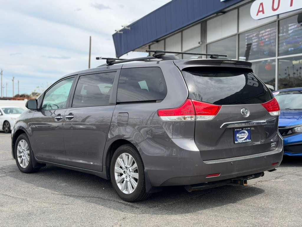 Toyota Sienna 5dr 7-Pass Van V6 Ltd AWD (Natl) 2014