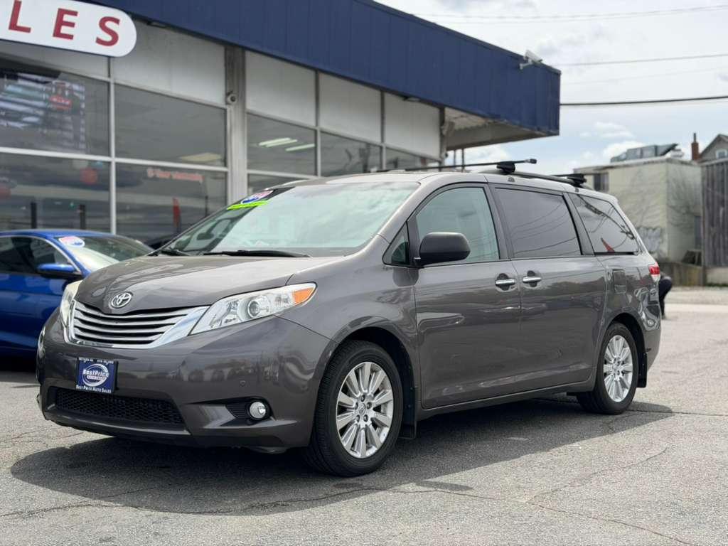 Toyota Sienna 5dr 7-Pass Van V6 Ltd AWD (Natl) 2014