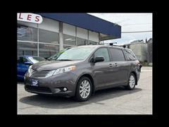 2014 Toyota Sienna 