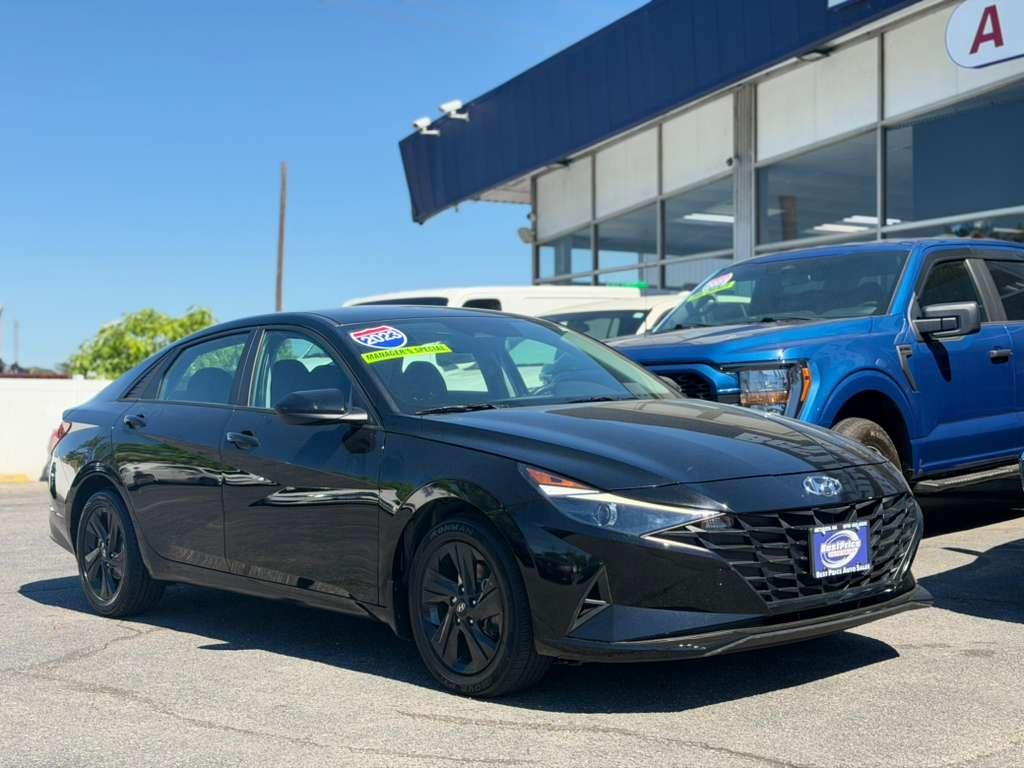 Hyundai Elantra SEL IVT 2023